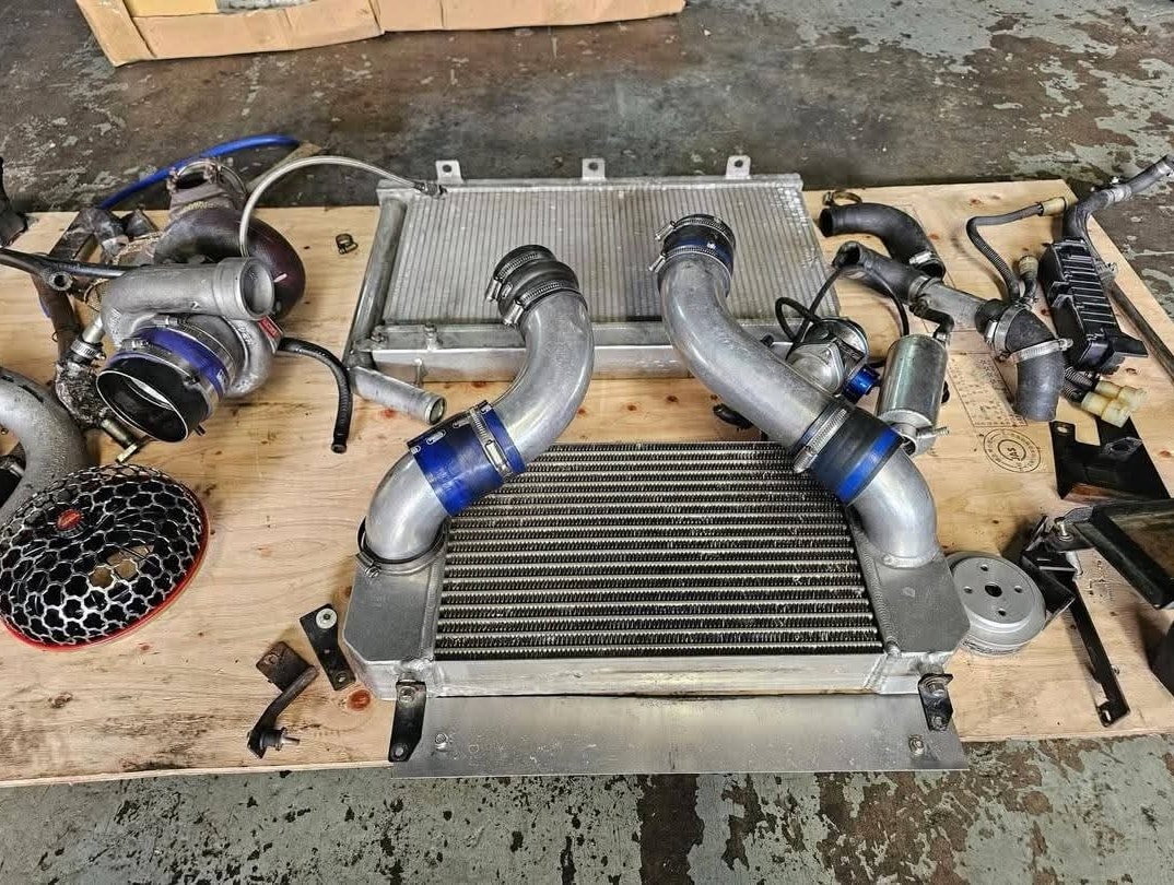 Knightsport V-Mount Intercooler Kit + GCG T04S Turbo Kit + Greddy BOV – RX-7 FD3S - Image 8