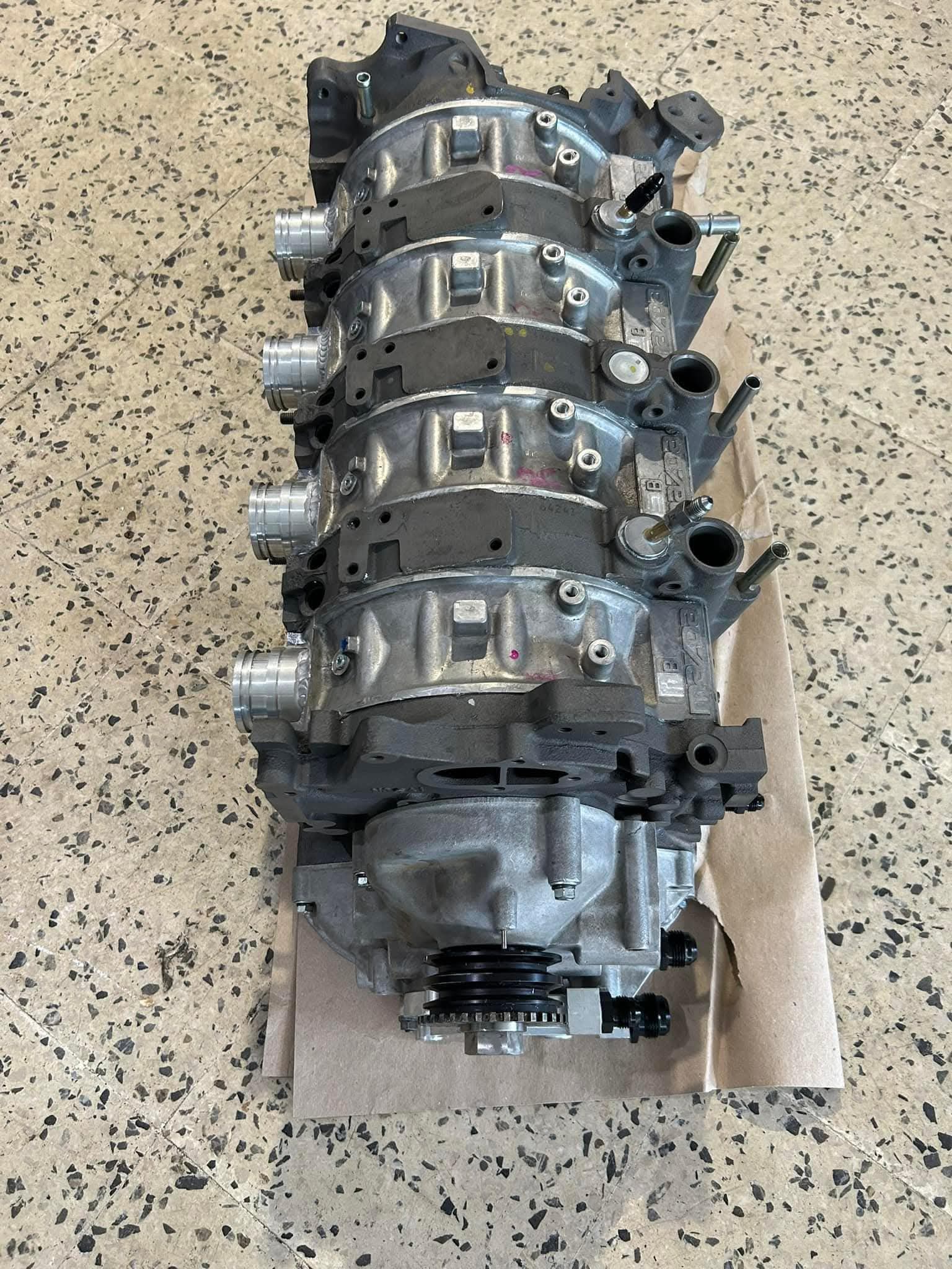 26B 4-Rotor Engine Build - Image 5