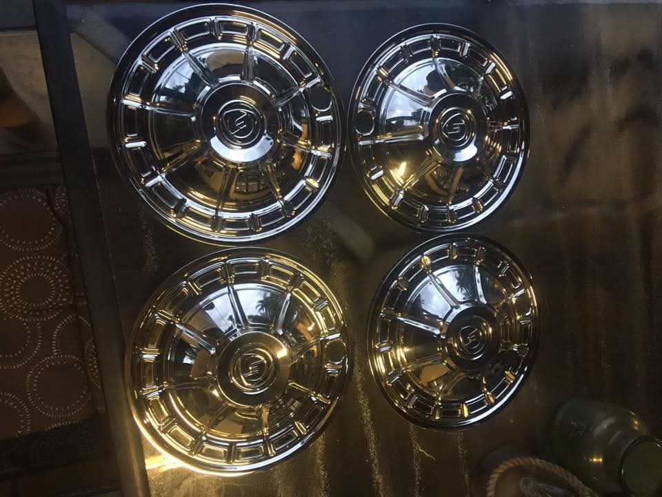 FOR SALE – Mazda RX-4 / 929 Wheels & Hub Caps - Image 5